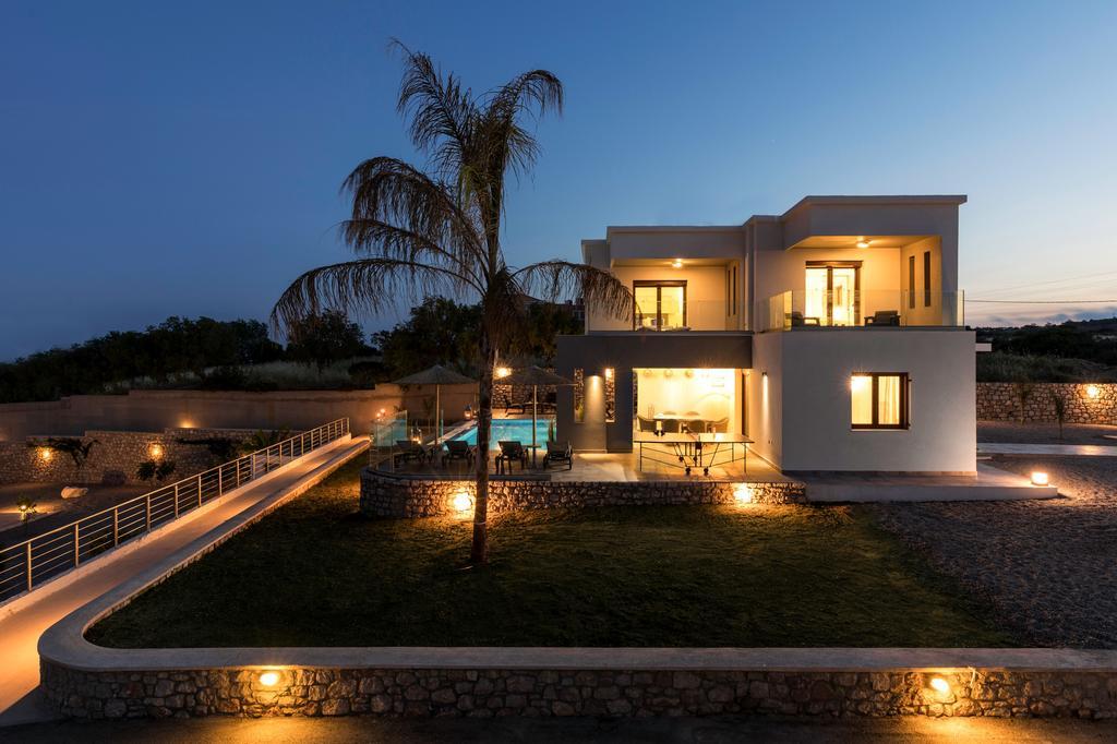 Antonoglou Beach Villas - Waterfront Luxury Retreat Lakhania Exterior foto