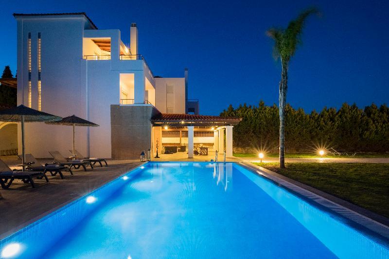 Antonoglou Beach Villas - Waterfront Luxury Retreat Lakhania Exterior foto