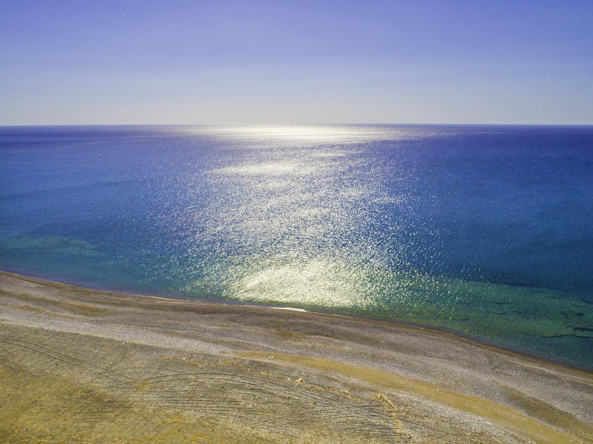 Antonoglou Beach Villas - Waterfront Luxury Retreat Lakhania Exterior foto